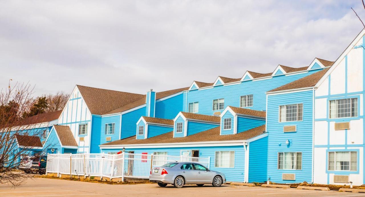 Cozy House Inn & Suites By Marifah Williamsburg Exterior photo